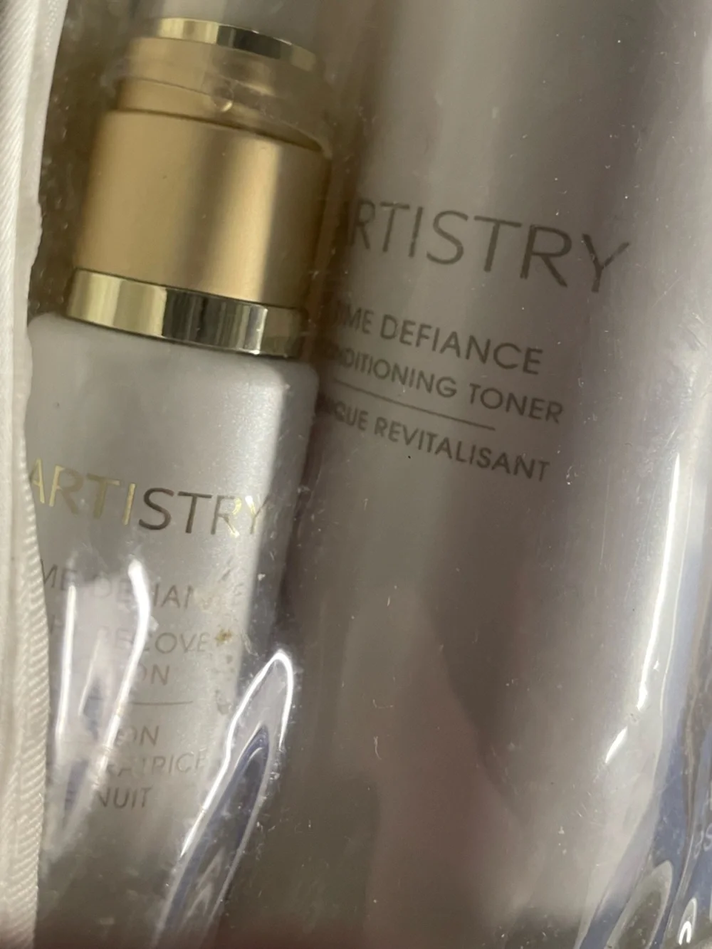NIB NEW Artistry Essentials White and Gold Skincare Set in bag Retired